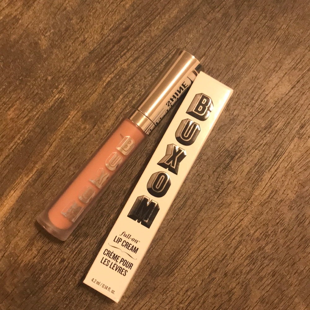 Lip gloss
